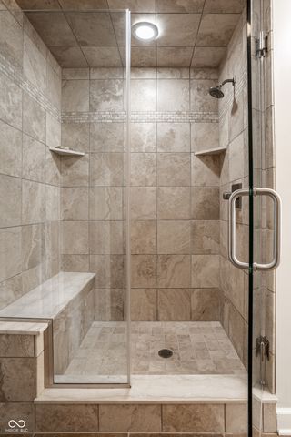 385 S Sixth Street, Zionsville, IN 46077