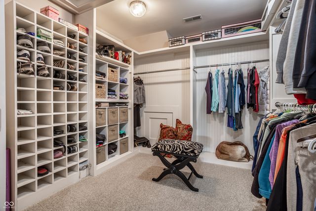 385 S Sixth Street, Zionsville, IN 46077