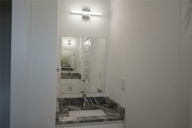 317 White Star Lane, Dallas, TX 75217