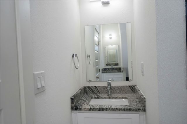 317 White Star Lane, Dallas, TX 75217