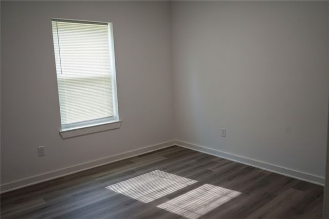 317 White Star Lane, Dallas, TX 75217