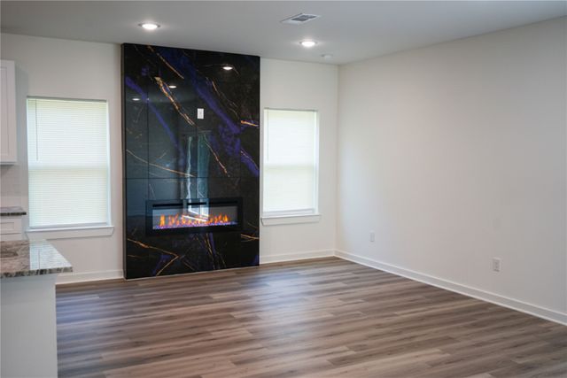 317 White Star Lane, Dallas, TX 75217