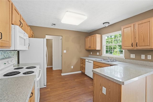 120 McDaniels Lane, Springboro, OH 45066