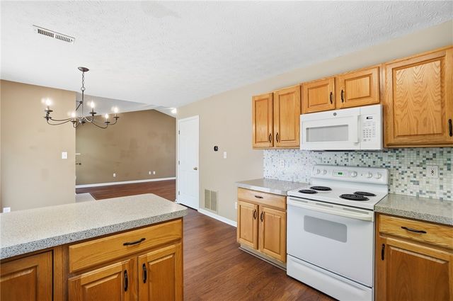120 McDaniels Lane, Springboro, OH 45066