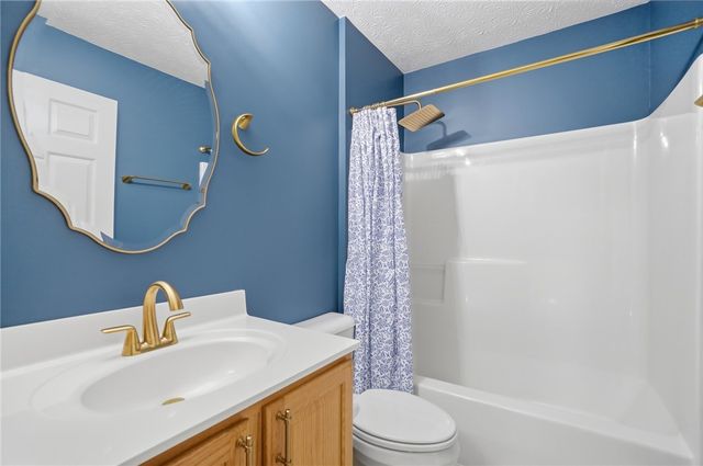 120 McDaniels Lane, Springboro, OH 45066