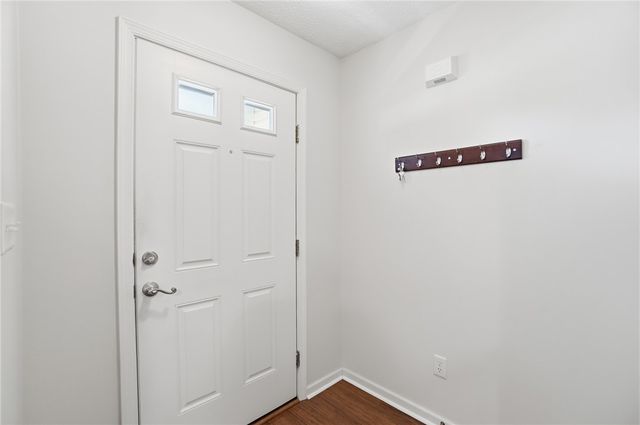 120 McDaniels Lane, Springboro, OH 45066
