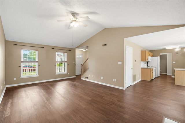 120 McDaniels Lane, Springboro, OH 45066
