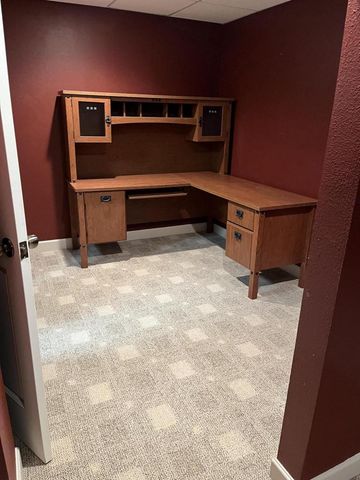 9215 W County Line ROAD, Milwaukee, WI 53224