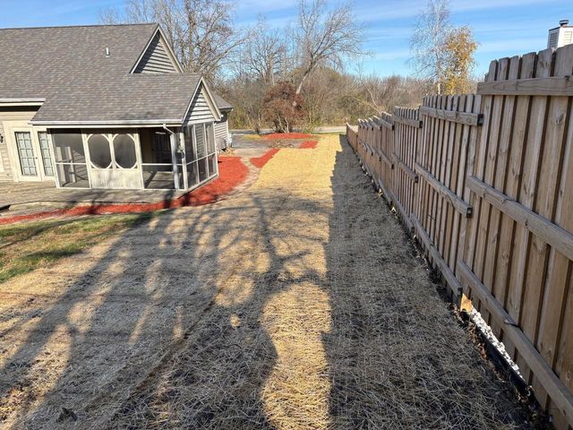 9215 W County Line ROAD, Milwaukee, WI 53224