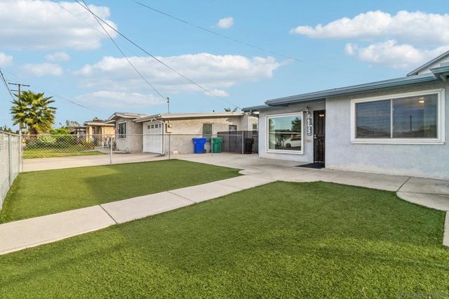 6233 Thorn, San Diego, CA 92115