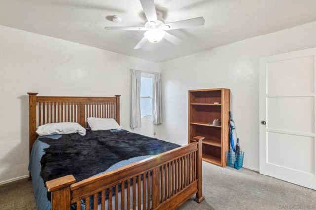 6233 Thorn, San Diego, CA 92115