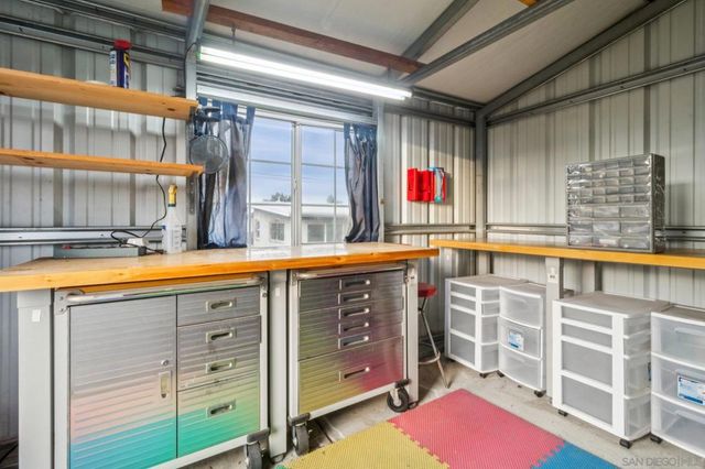 6233 Thorn, San Diego, CA 92115