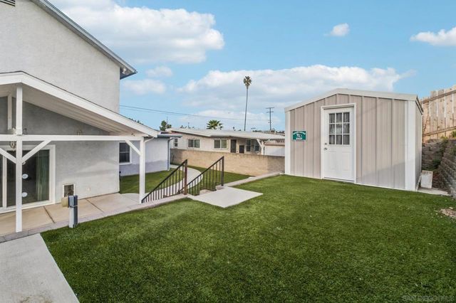 6233 Thorn, San Diego, CA 92115