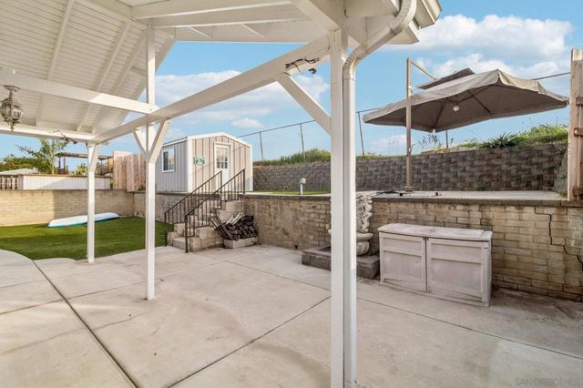 6233 Thorn, San Diego, CA 92115