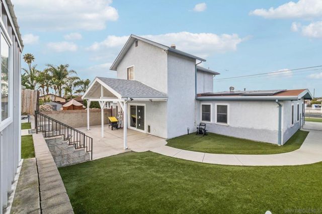 6233 Thorn, San Diego, CA 92115