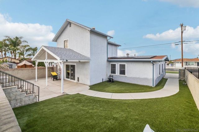 6233 Thorn, San Diego, CA 92115