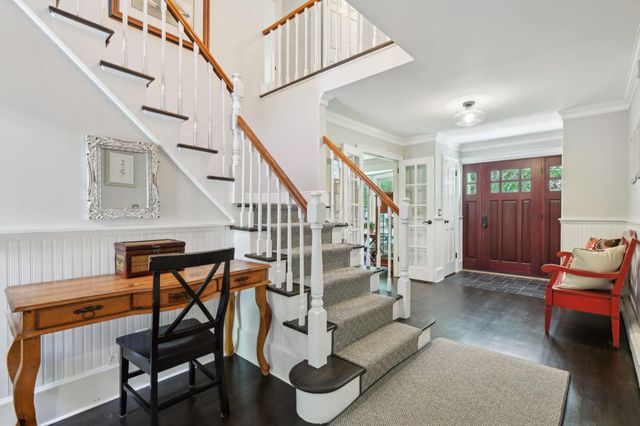 1 Highwoods Road, Saint James, NY 11780