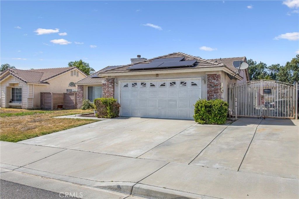Image 14 of property listing at 1967 Worchester Court, San Jacinto, CA 92582