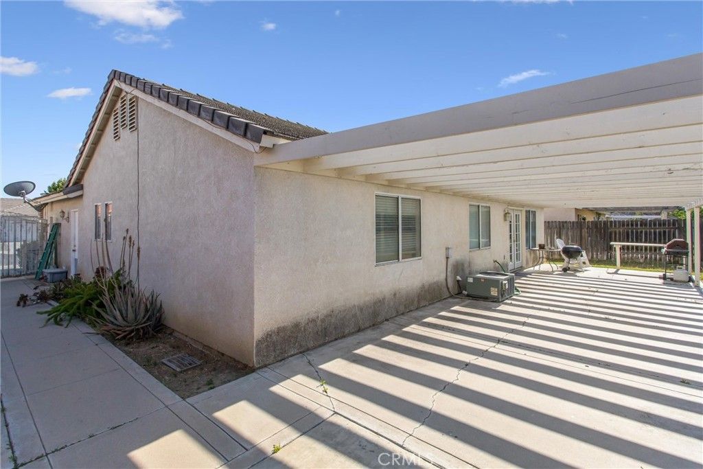 Image 15 of property listing at 1967 Worchester Court, San Jacinto, CA 92582