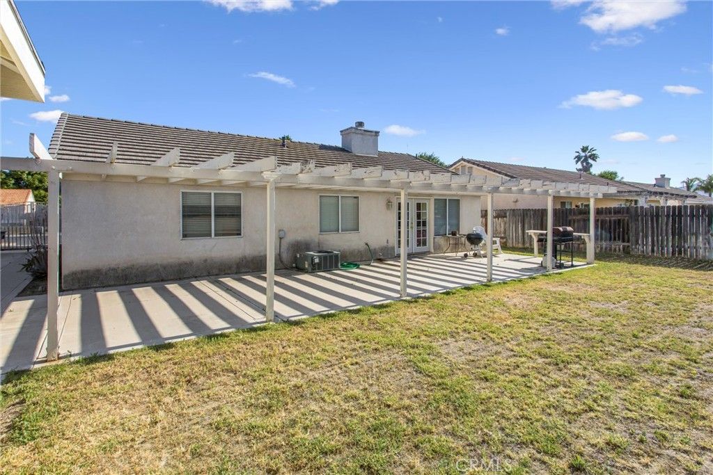 Image 16 of property listing at 1967 Worchester Court, San Jacinto, CA 92582