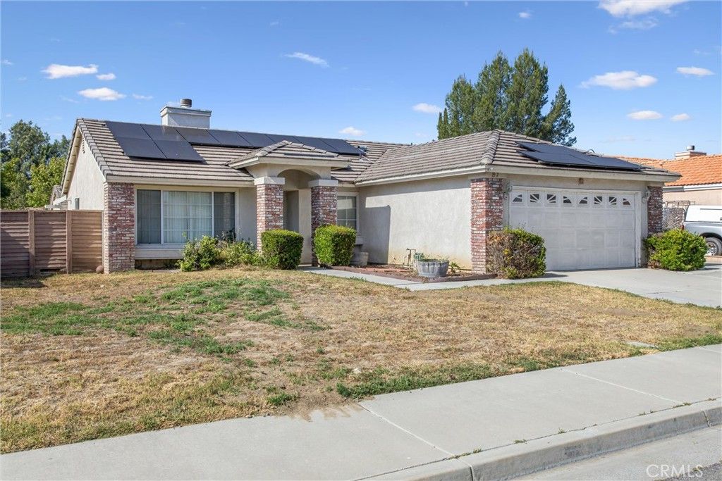 Image 2 of property listing at 1967 Worchester Court, San Jacinto, CA 92582