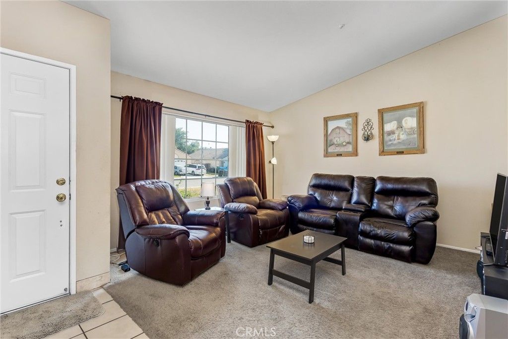 Image 3 of property listing at 1967 Worchester Court, San Jacinto, CA 92582