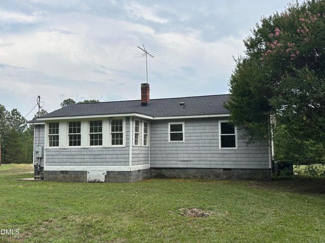 695 Layton Store Road, Castalia, NC 27816