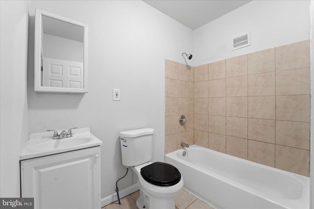 4009 BROWN ST, Philadelphia, PA 19104