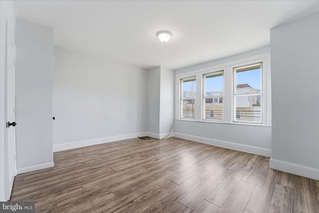 4009 BROWN ST, Philadelphia, PA 19104