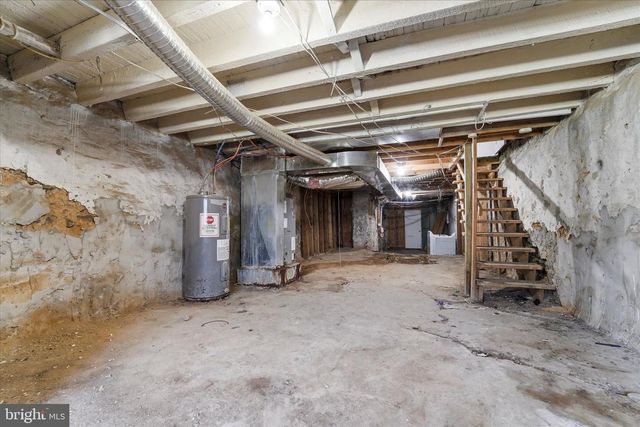 4009 BROWN ST, Philadelphia, PA 19104