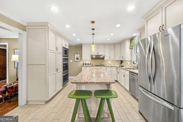 208 Larcom Lane, Griffin, GA 30224