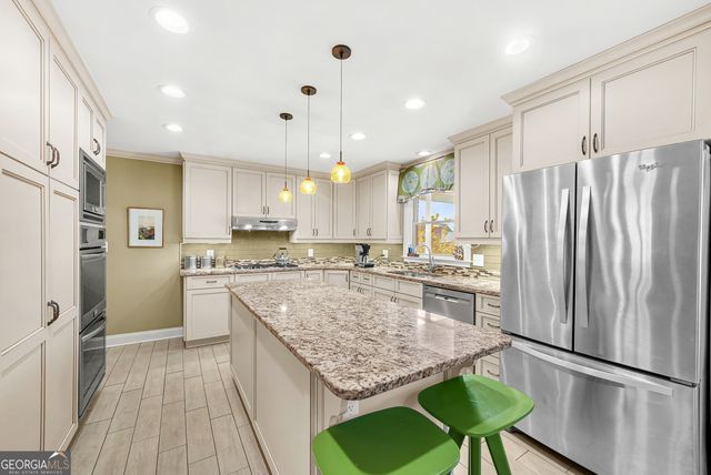 208 Larcom Lane, Griffin, GA 30224