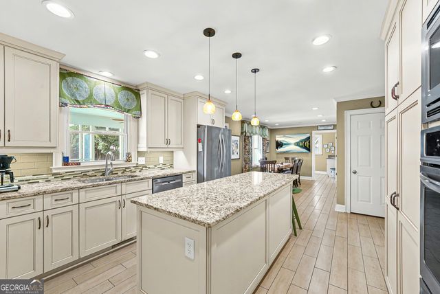 208 Larcom Lane, Griffin, GA 30224