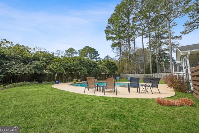 208 Larcom Lane, Griffin, GA 30224