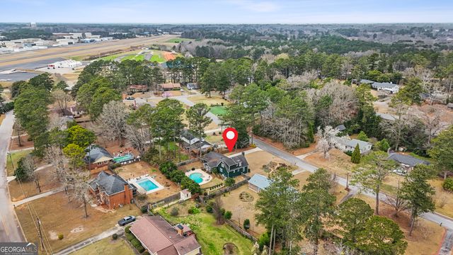 208 Larcom Lane, Griffin, GA 30224