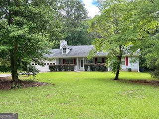 150 Willow Shoals Drive, Covington, GA 30016