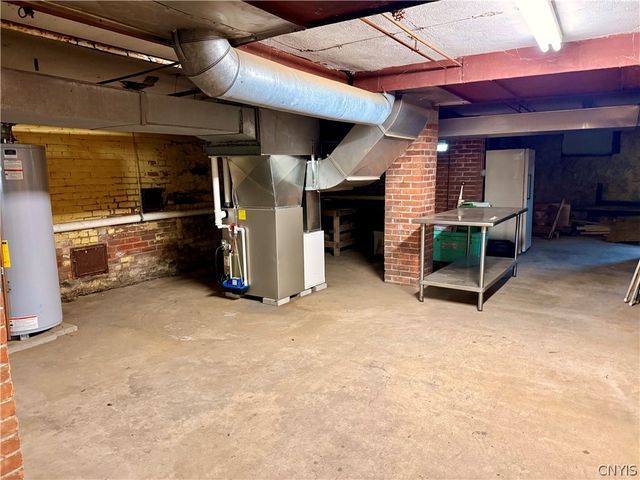 900 Lansing Street, Utica, NY 13501