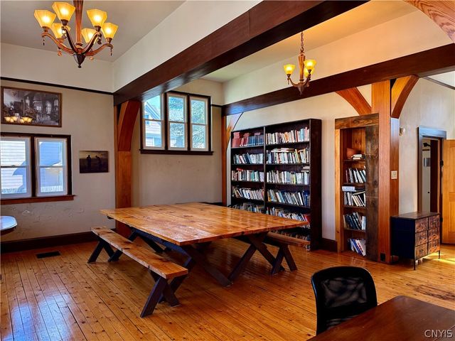 900 Lansing Street, Utica, NY 13501