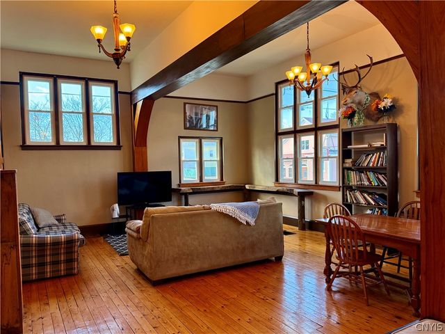 900 Lansing Street, Utica, NY 13501