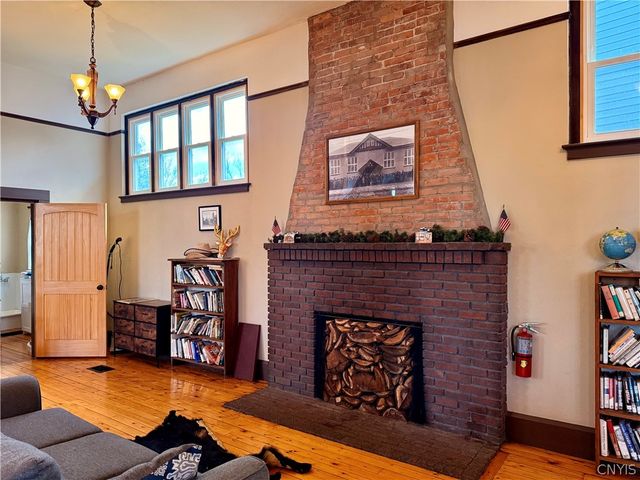 900 Lansing Street, Utica, NY 13501