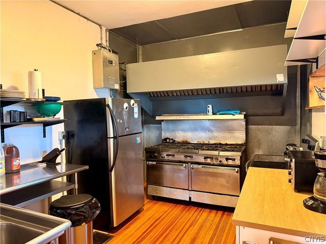 900 Lansing Street, Utica, NY 13501