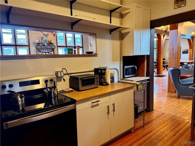 900 Lansing Street, Utica, NY 13501