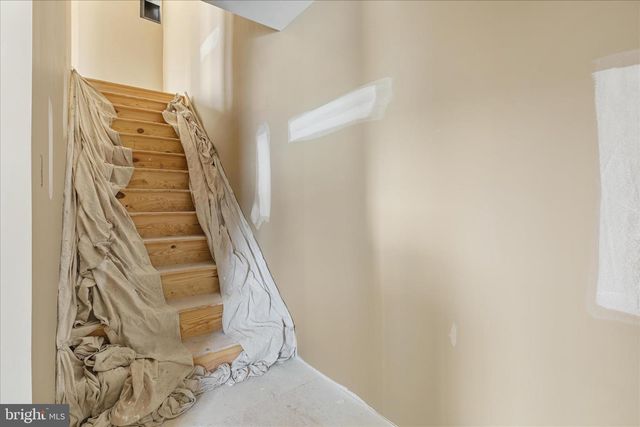 204 RUSS JOHNSON RD, Front Royal, VA 22630