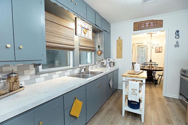 119 Napoleon Ave, Napoleonville, LA 70390