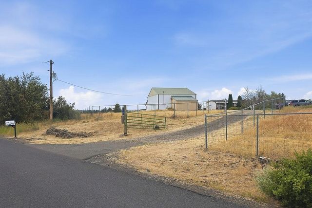 3605 N Christensen Rd, Medical Lake, WA 99022