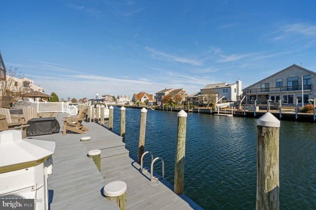 1210 SKIMMER CT, Forked River, NJ 08731