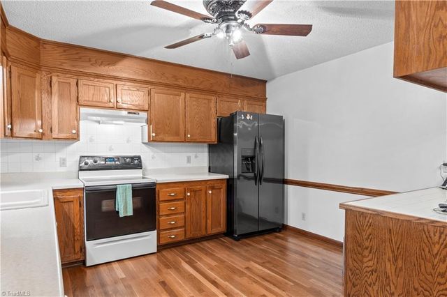 6875 Vance Road, Kernersville, NC 27284