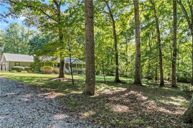 6875 Vance Road, Kernersville, NC 27284