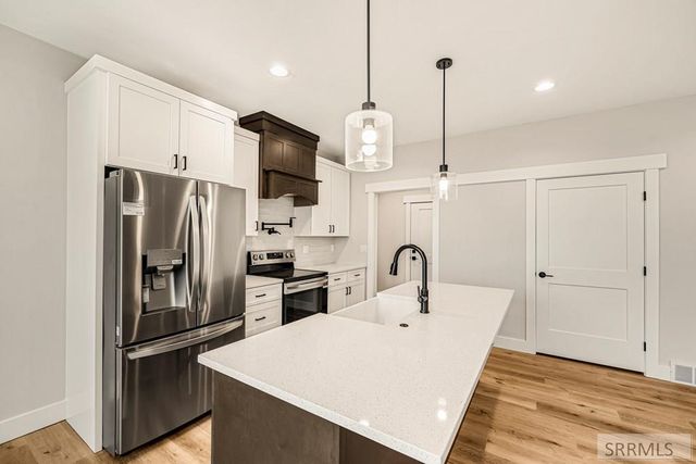 393 Camas Street, Sugar City, ID 83448