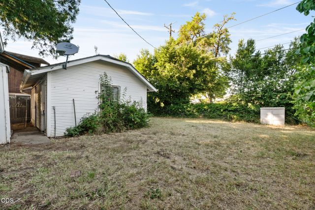429 S Grape Street, Medford, OR 97501